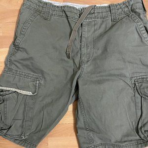 Aeropostale M 34 Cargo shorts ( khaki green)